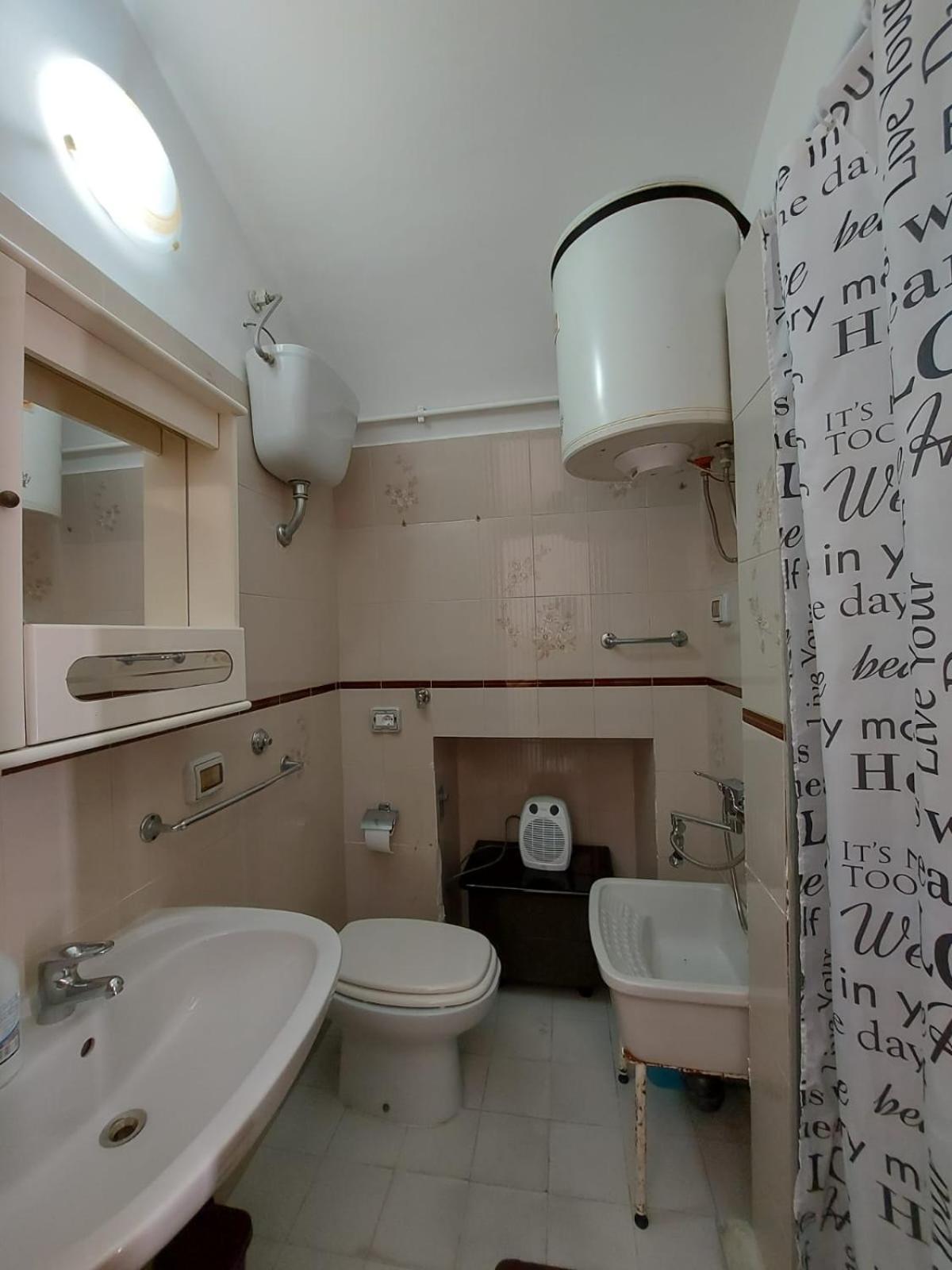 Albergue Lupus In Fabula Miglionico Habitación foto